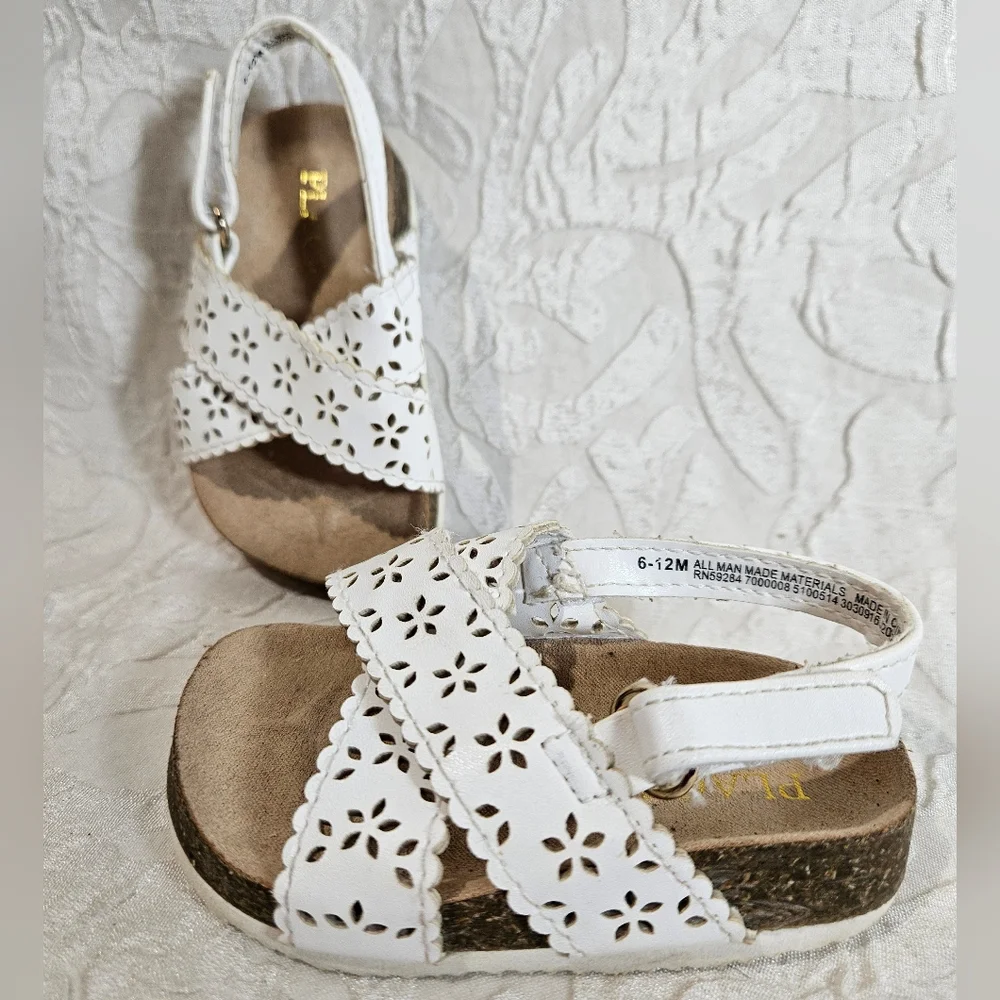 Baby White Flower Place Sandals